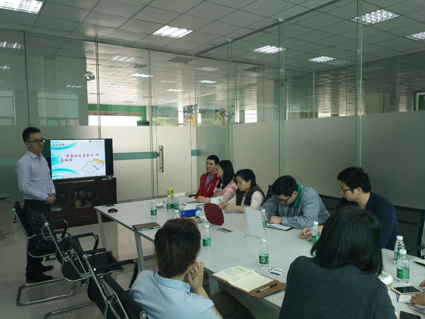 祝贺罗庚机器人签约爱游戏官方网站-爱游戏（中国）ERP